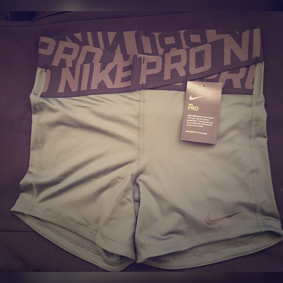 nike pro crossover shorts